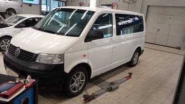 Volkswagen Transporter 2004 года, 525 704 км - вид 1