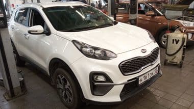 KIA Sportage 2020 года, 91 395 км - вид 2