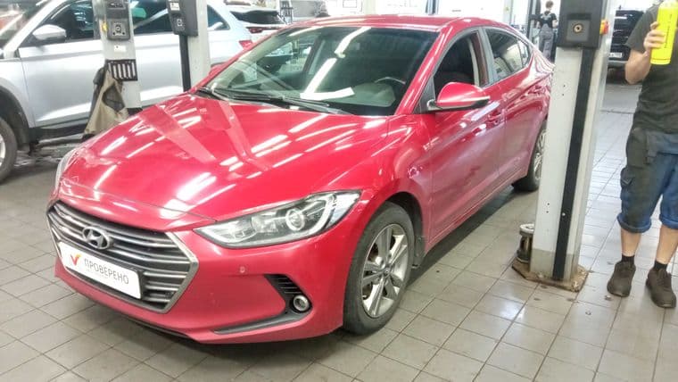 Hyundai Elantra 2017 года, 217 306 км - вид 1