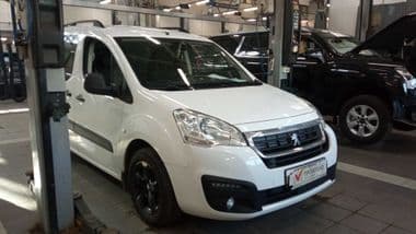 Peugeot Partner 2021 года, 90 048 км - вид 2