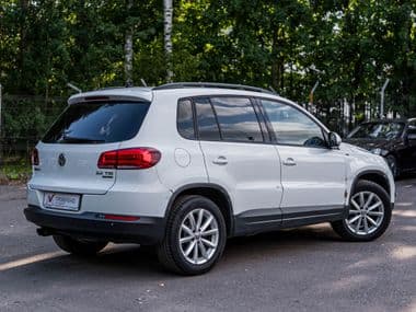 Volkswagen Tiguan 2015 года, 211 390 км - вид 2