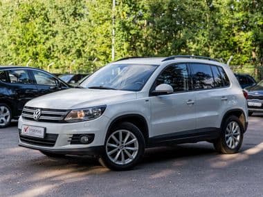Volkswagen Tiguan 2015 года, 211 390 км - вид 1