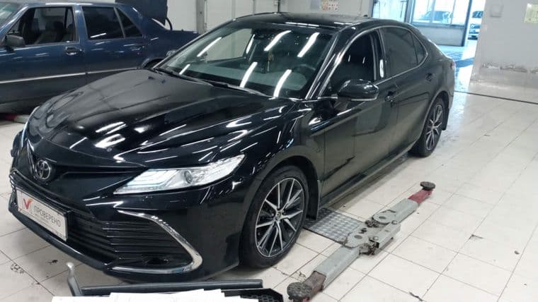 Toyota Camry 2021 года, 29 028 км - вид 2