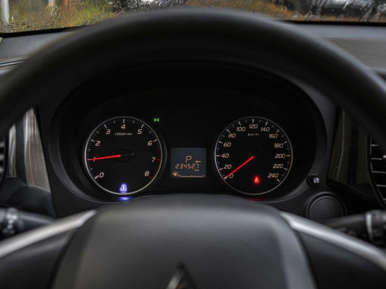 Mitsubishi Outlander, 2016 - вид 4