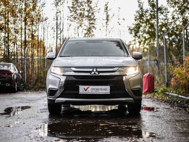 Mitsubishi Outlander, 2016 - вид 2