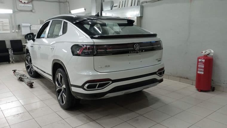 Volkswagen Tayron X, 2024 - вид 3