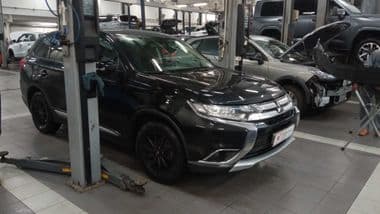 Mitsubishi Outlander 2016 года, 153 105 км - вид 2