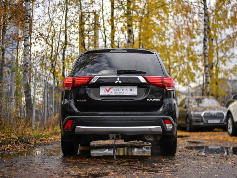 Mitsubishi Outlander, 2016 - вид 3