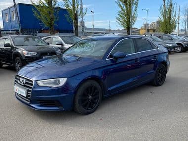 Audi A3 2015 года, 166 423 км - вид 1