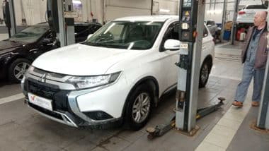 Mitsubishi Outlander 2019 года, 149 727 км - вид 1