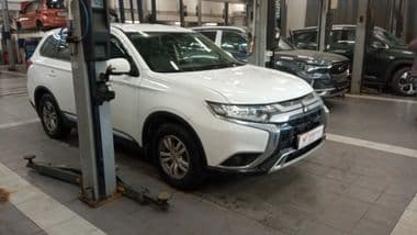 Mitsubishi Outlander 2019 года, 149 727 км - вид 2