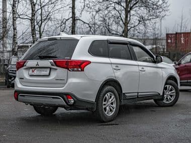 Mitsubishi Outlander 2019 года, 149 727 км - вид 2