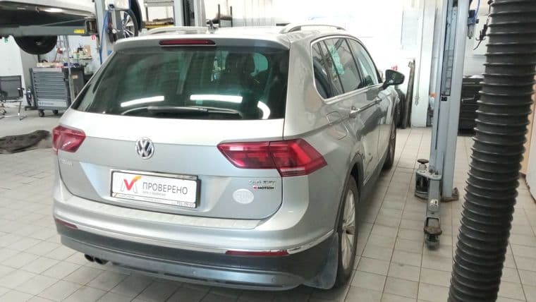 Volkswagen Tiguan, 2017 - вид 2