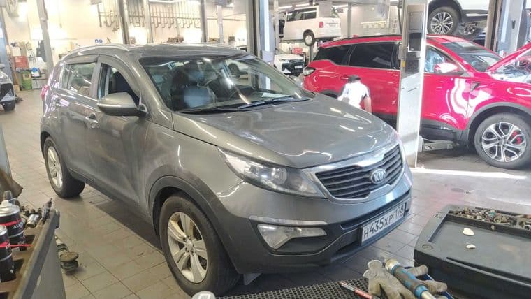 KIA Sportage 2013 года, 170 417 км - вид 2
