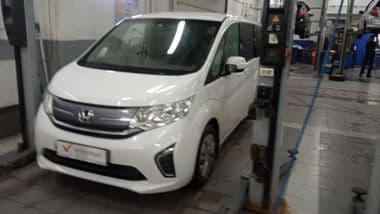 Honda Stepwgn 2015 года, 193 413 км | VIN 05137 - вид 1