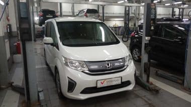 Honda Stepwgn 2015 года, 193 413 км | VIN 05137 - вид 2