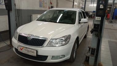 Skoda Octavia 2012 года, 219 889 км - вид 1