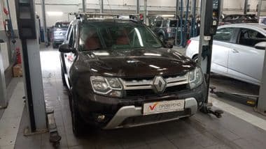 Renault Duster 2019 года, 122 672 км - вид 2