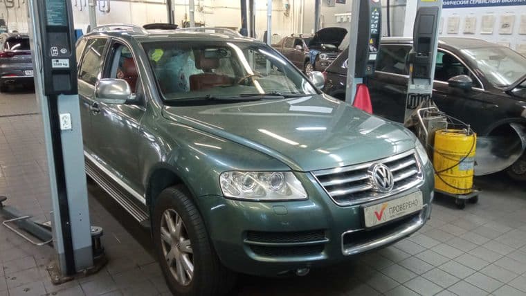 Volkswagen Touareg, 2005 - вид 2