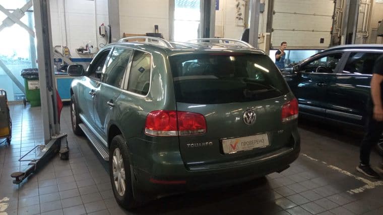 Volkswagen Touareg, 2005 - вид 3