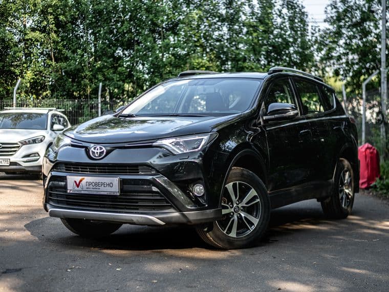 Toyota RAV4, 2016