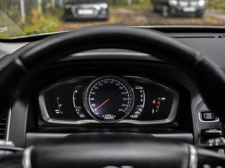 Volvo XC60, 2015 - вид 4