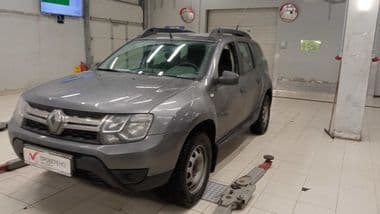 Renault Duster 2020 года, 92 659 км - вид 1