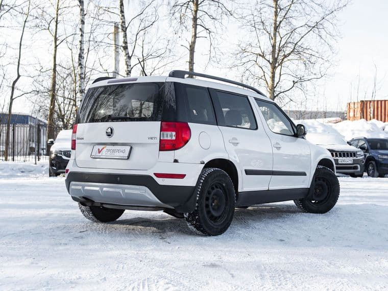 Skoda Yeti 2015 года, 144 985 км - вид 2