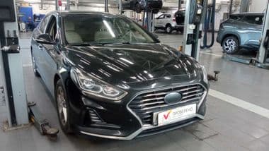 Hyundai Sonata 2018 года, 249 796 км - вид 2