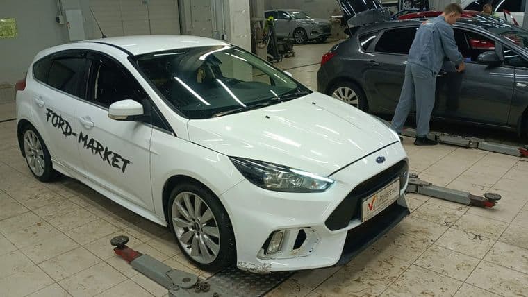 Ford Focus, 2011 - вид 2