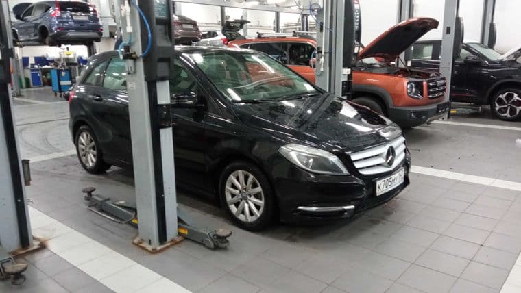 Mercedes-Benz B-класс 2013 года, 175 545 км - вид 2