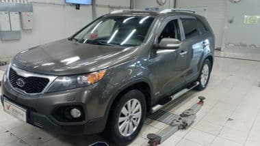KIA Sorento 2010 года, 289 626 км - вид 1