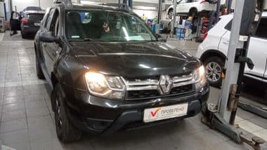 Renault Duster 2016 года, 75 000 км - вид 2