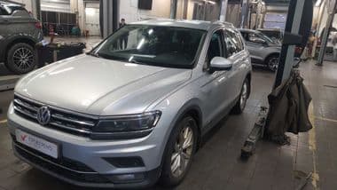 Volkswagen Tiguan 2017 года, 263 350 км - вид 1