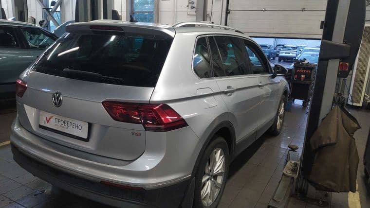 Volkswagen Tiguan, 2017 - вид 2