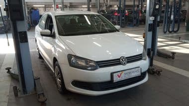 Volkswagen Polo 2015 года, 110 267 км - вид 2