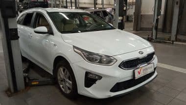 KIA Ceed 2020 года, 124 797 км - вид 2
