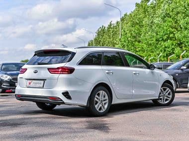 KIA Ceed 2020 года, 124 797 км - вид 2