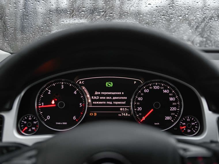 Volkswagen Touareg, 2010 - вид 4