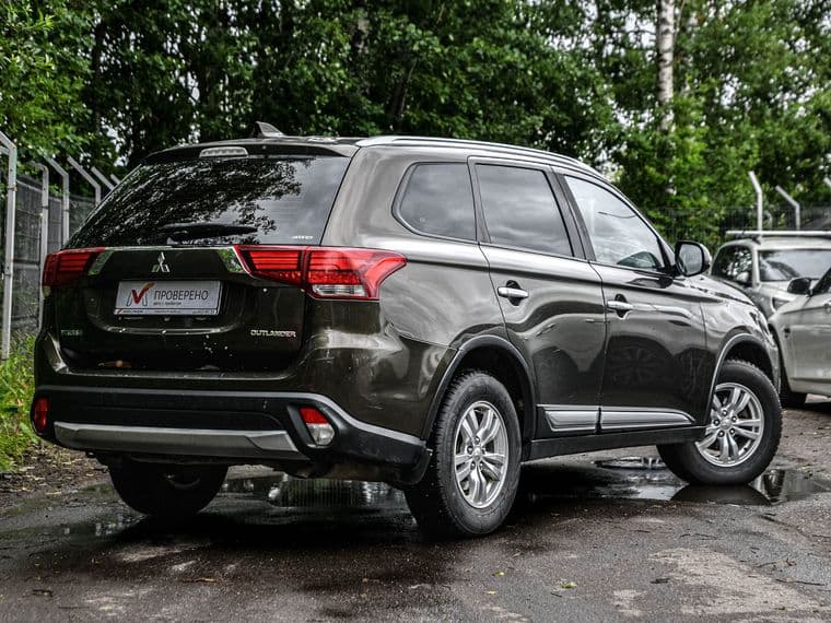 Mitsubishi Outlander, 2018 - вид 1