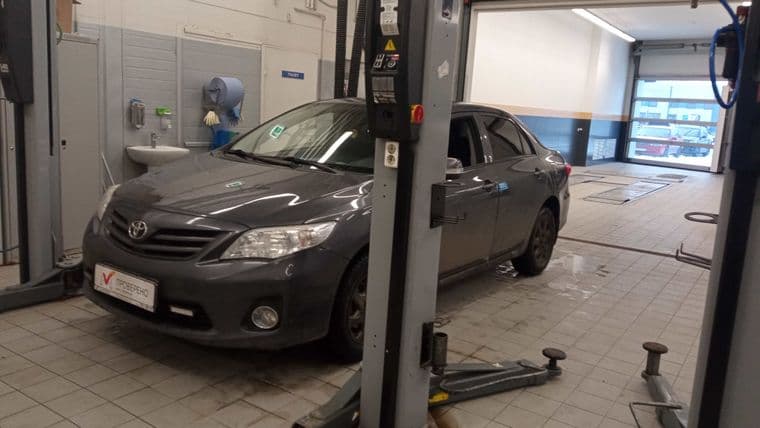 Toyota Corolla, 2011