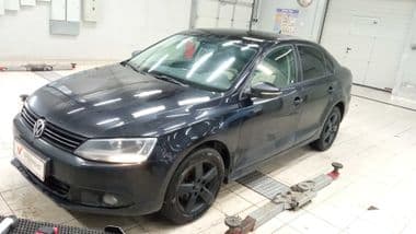Volkswagen Jetta 2011 года, 190 000 км - вид 1