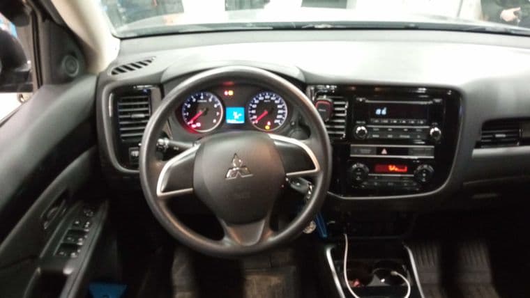 Mitsubishi Outlander, 2019 - вид 4