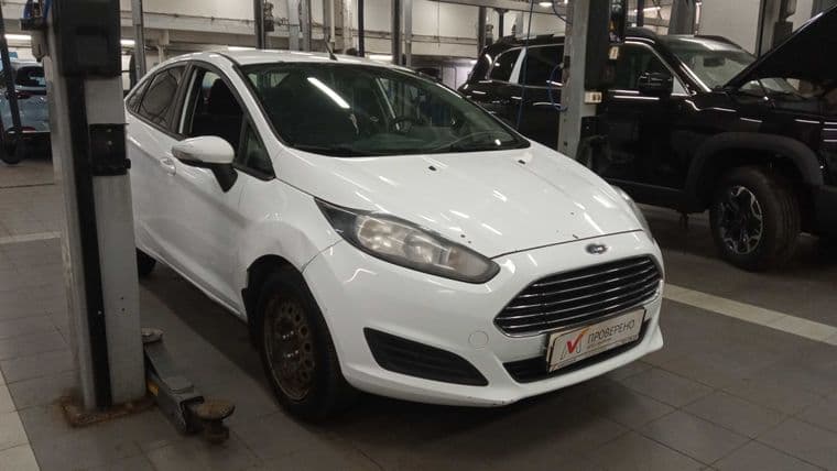 Ford Fiesta 2015 года, 307 538 км | VIN 08235 - вид 2