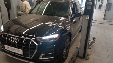 Audi Q5 2020 года, 76 426 км - вид 2