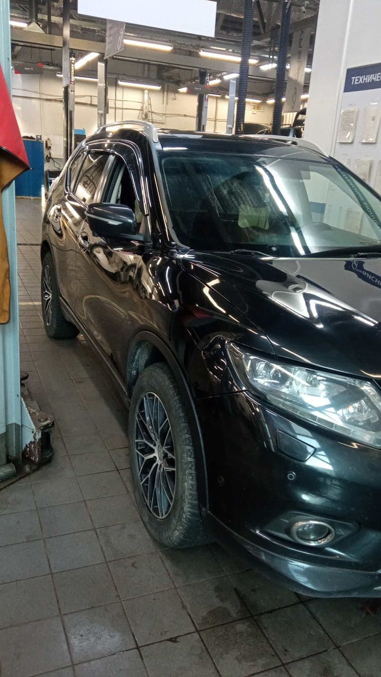 Nissan X-Trail 2015 года, 186 382 км - вид 2