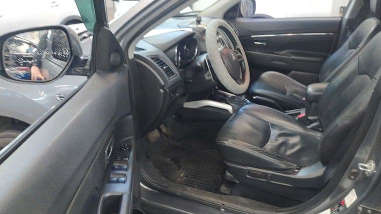 Mitsubishi ASX, 2012 - вид 4
