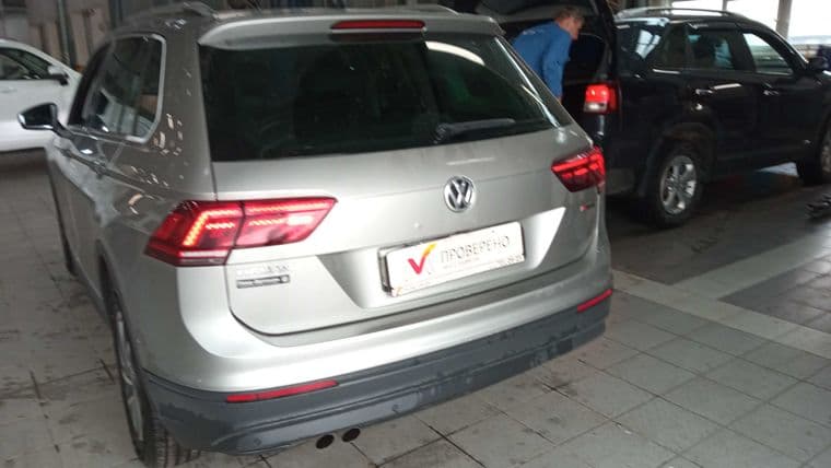 Volkswagen Tiguan, 2019 - вид 3