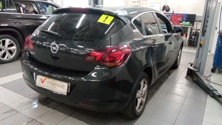 Opel Astra, 2011 - вид 2