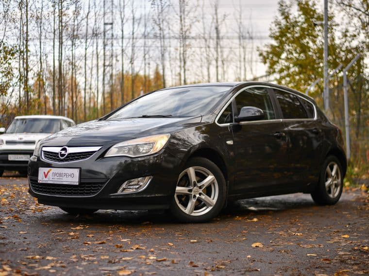 Opel Astra, 2011